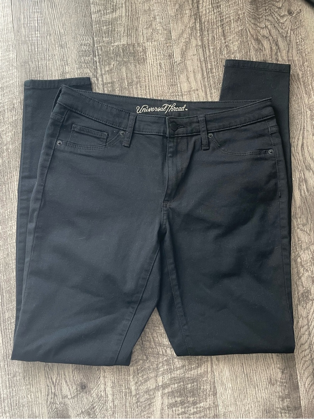 Universal Thread Women's Black Skinny Jeans